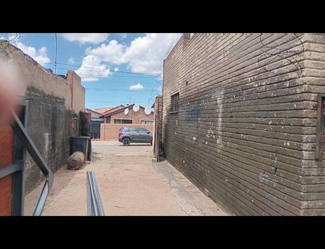 0 BEDROOM HOUSE FOR SALE IN SENAOANE